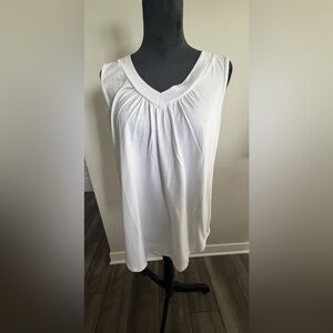 Sleeveless V-Neck White Women's Top

#116